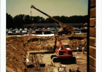 Construction 1983 - crop9