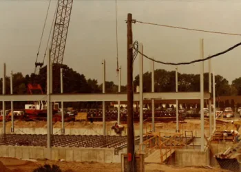 Construction 1984 - crop13