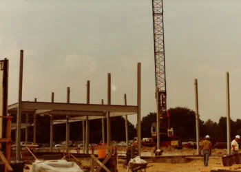 Construction 1984 - crop14