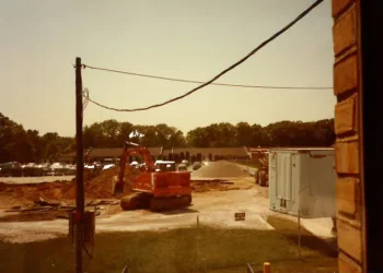 Construction 1984 - crop15