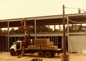 Construction 1984 - crop16