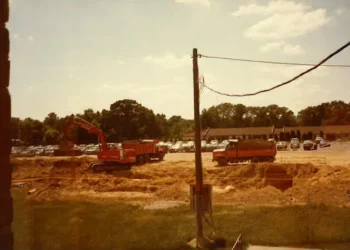 Construction 1984 - crop23